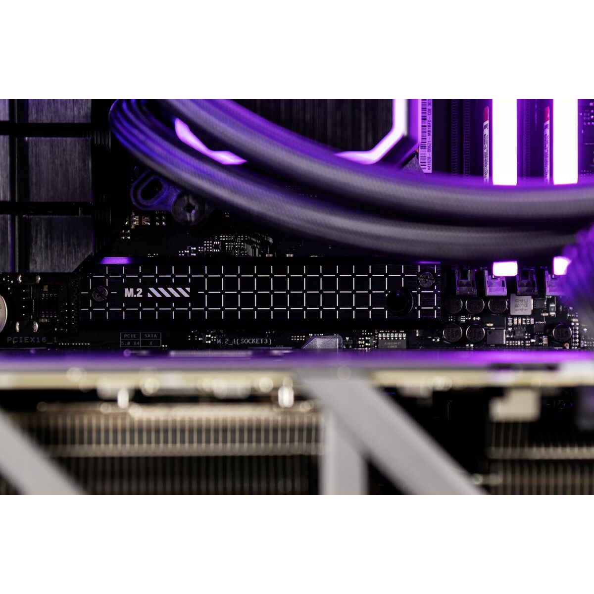 PC de Sobremesa Actina KOMACNGIP0411 AMD Ryzen 7 7800X3D 32 GB RAM 2 TB SSD RADEON RX 9070 XT