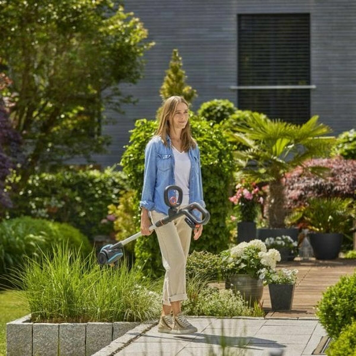 Hidrolimpiadora Gardena ### Input: 
Gardena Tijeras de podar Comfort B/S-M

### Output: 
Comfort B/S-M