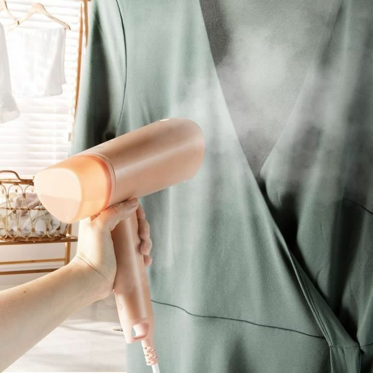 Plancha de Vapor Vertical DOMO