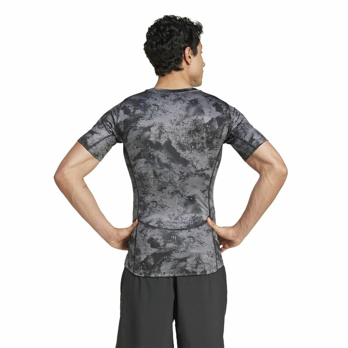 Camiseta de Manga Corta Hombre Adidas Techfit Training Aop (2XL)