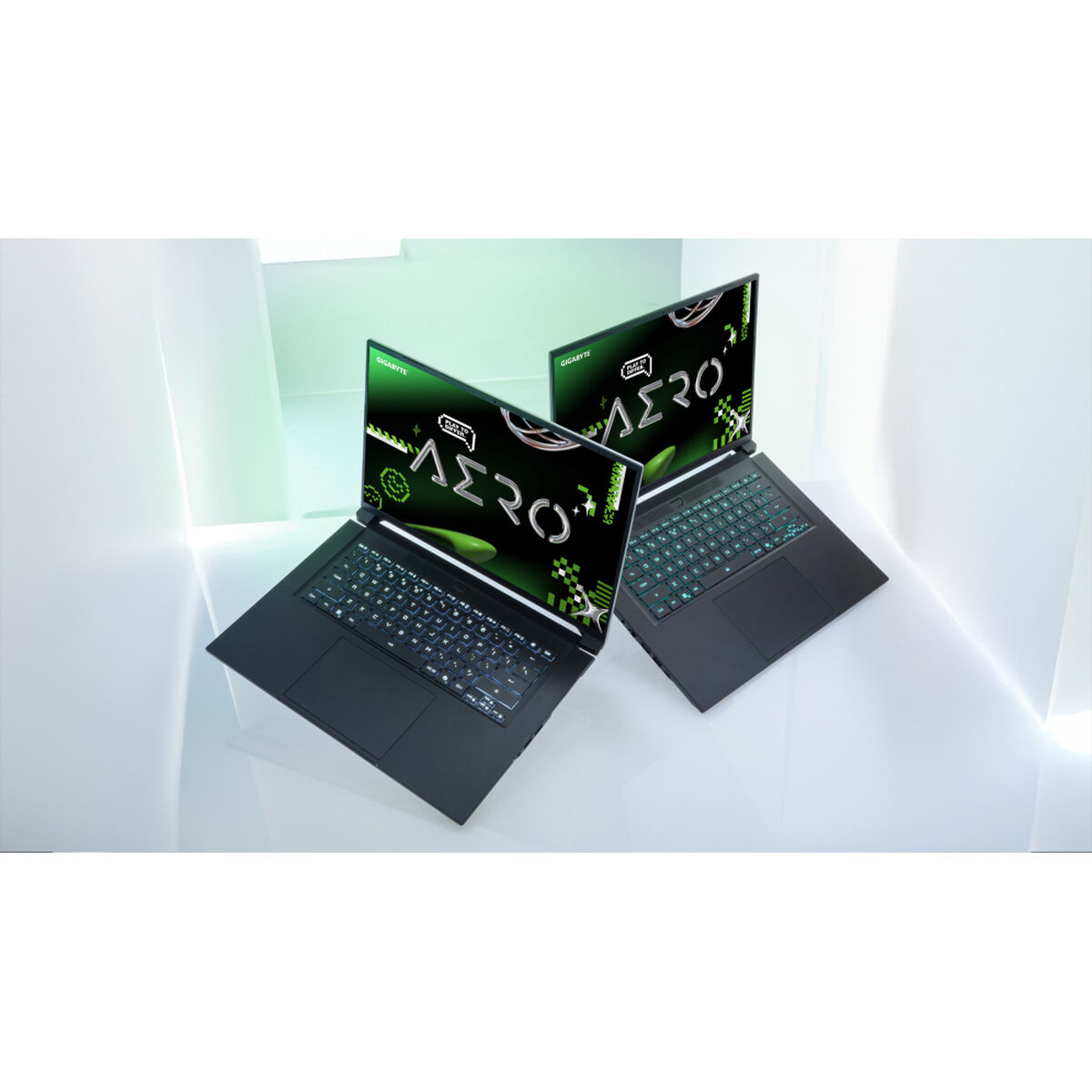 Laptop Gigabyte AERO X16 16" 16 GB RAM 1 TB SSD geforce rtx 5060 Qwerty Español Qwerty Portugués