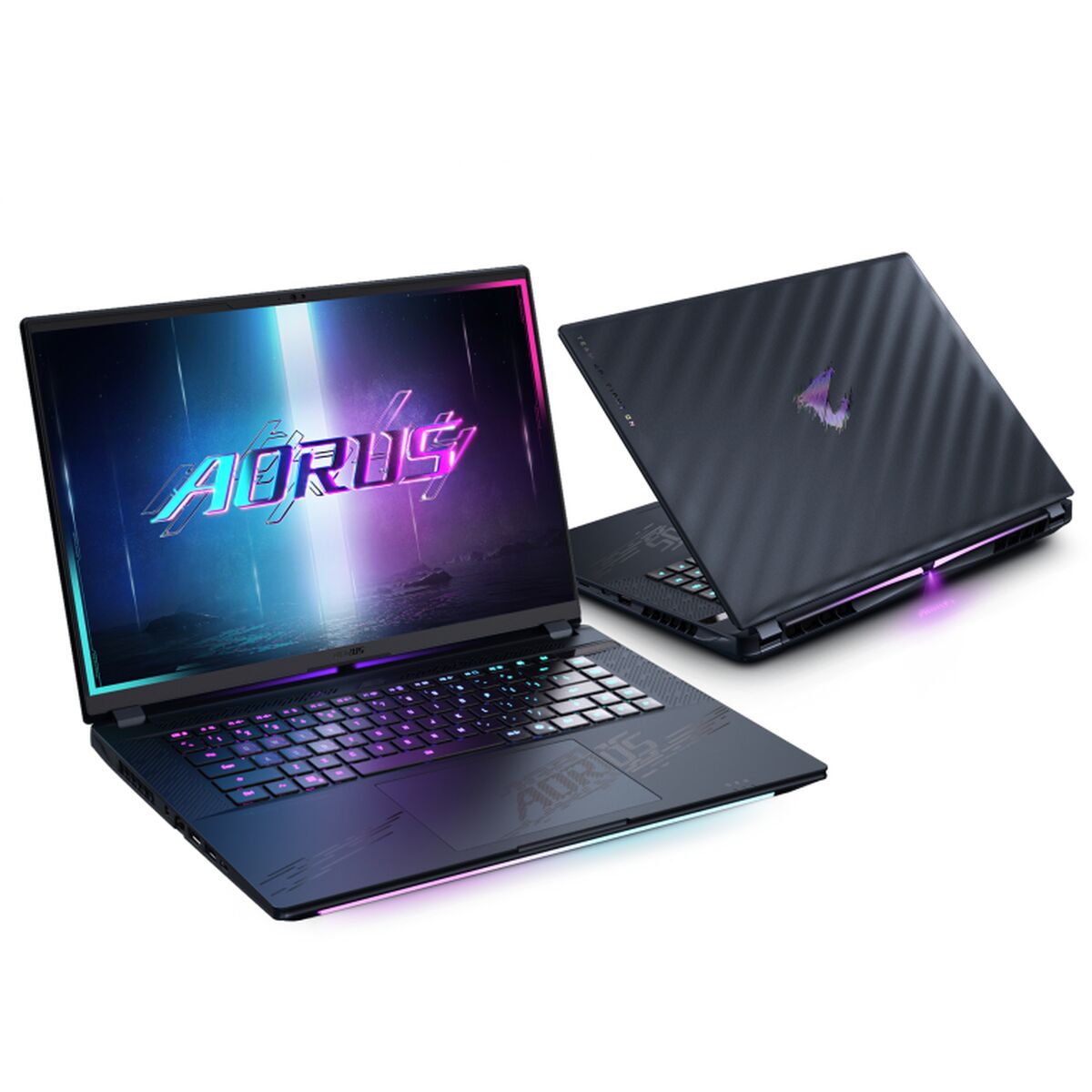 Laptop Gigabyte AORUS MASTER 16 BYHC5PTE64SP 16" 32 GB RAM 1 TB SSD Qwerty Español Qwerty Portugués