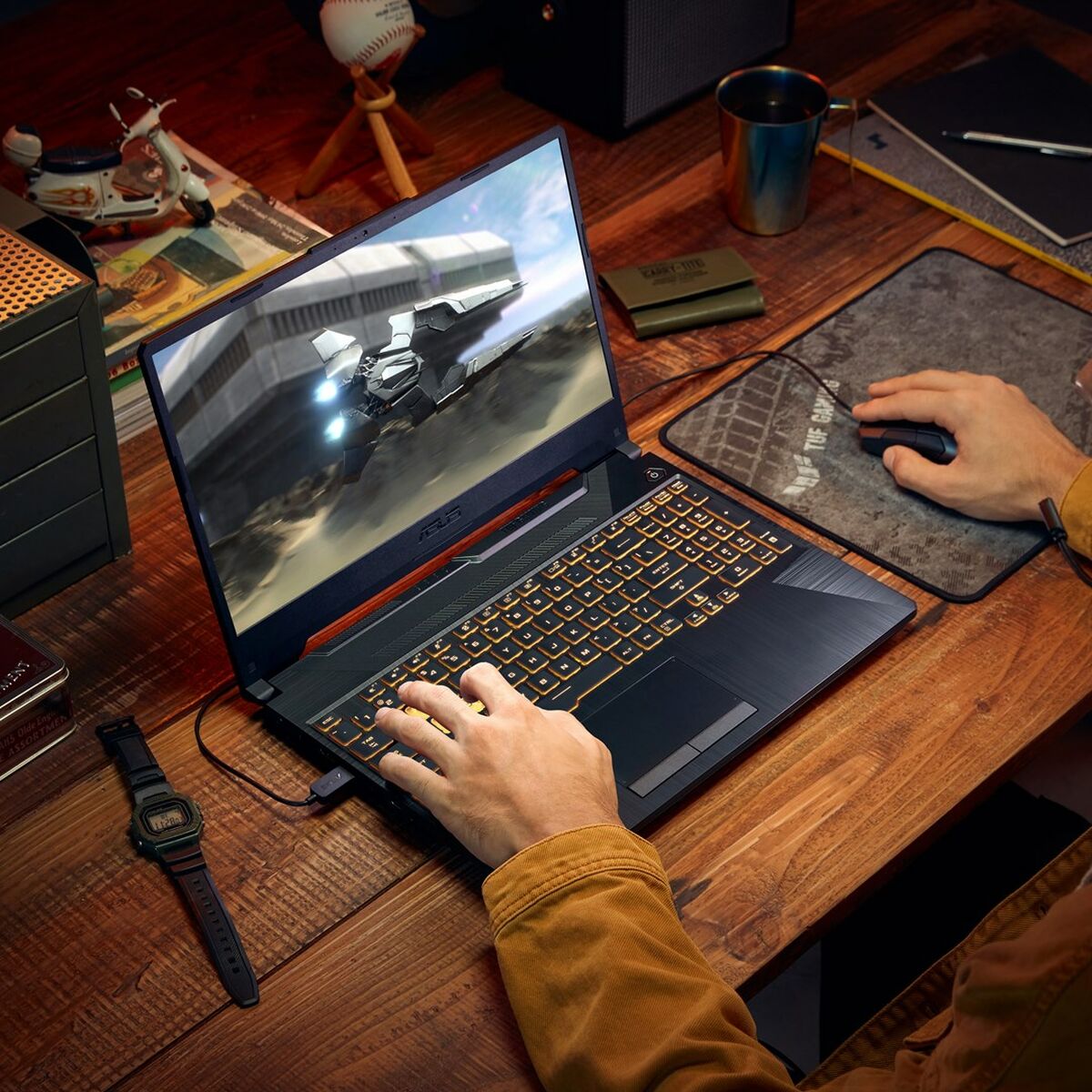 Laptop Asus 90NR0JV7-M006Y0 15,6" AMD RYZEN™ 7 7435HS 16 GB RAM 512 GB SSD NVIDIA GeForce RTX 3050 (Reacondicionado A+)