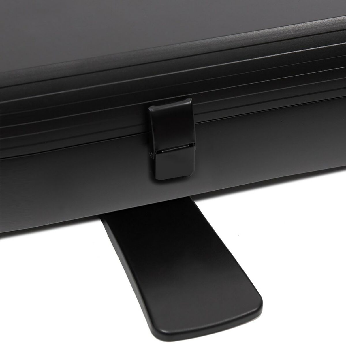 Pantalla de Proyección MacLean MC-211 100"