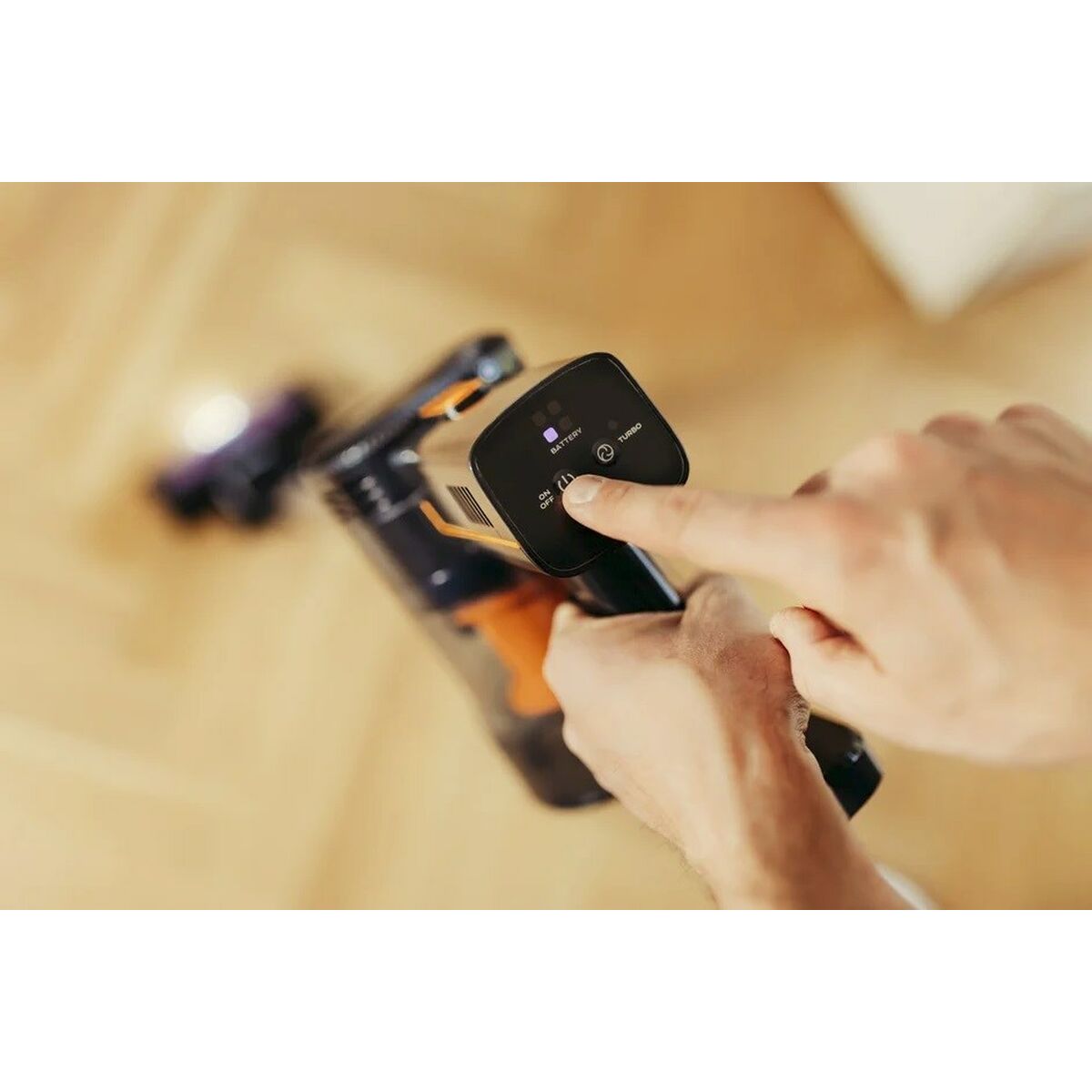 Aspirador Escoba Prime3 SVC61 200 W