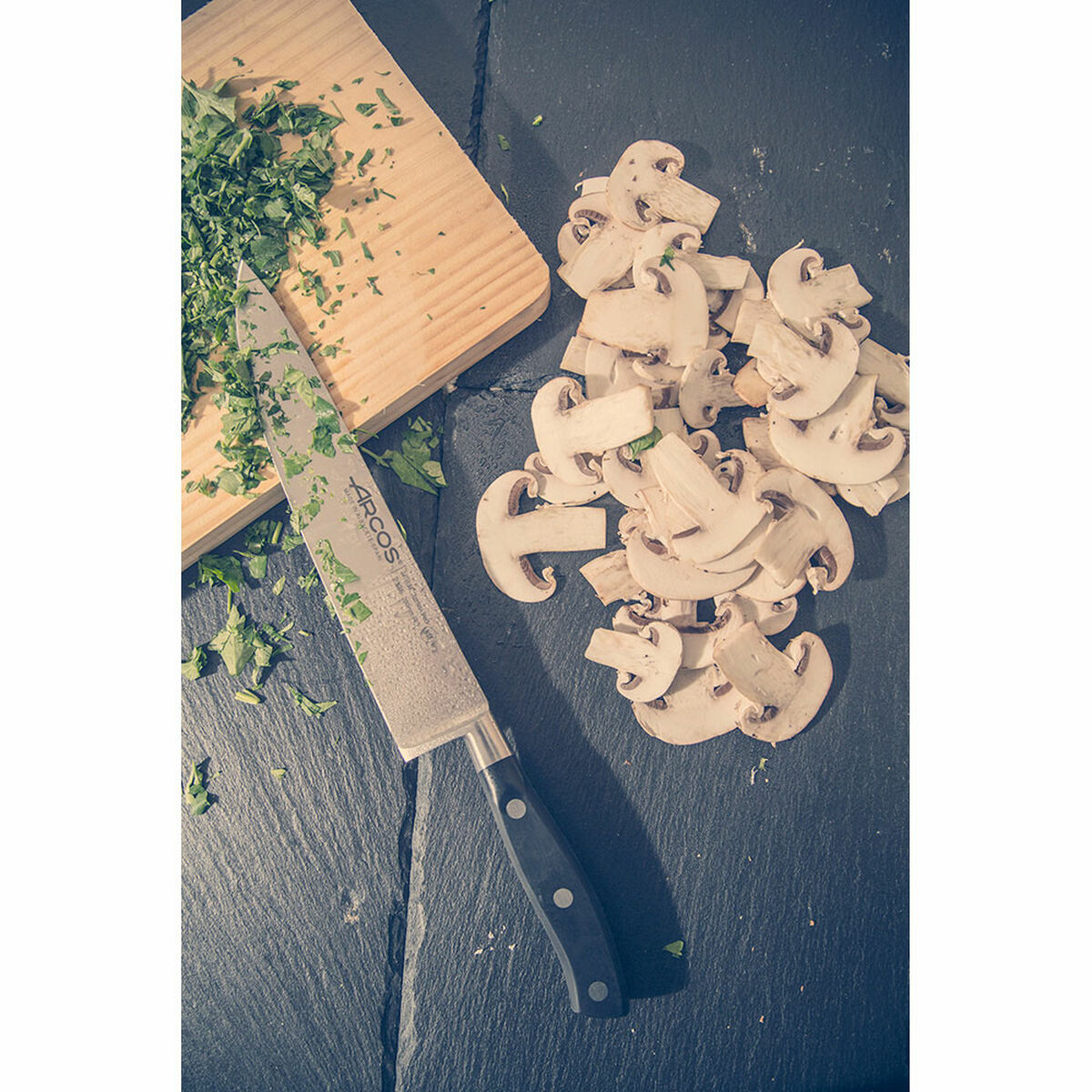 Cuchillo de Cocina Arcos serie riviera Negro Acero 20 cm