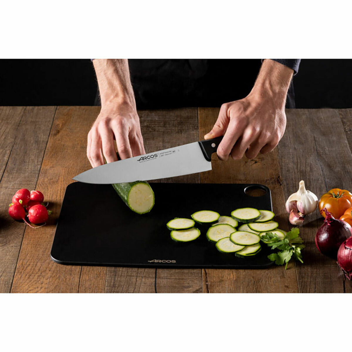 Cuchillo de Cocina Arcos serie universal Negro Acero 25 cm