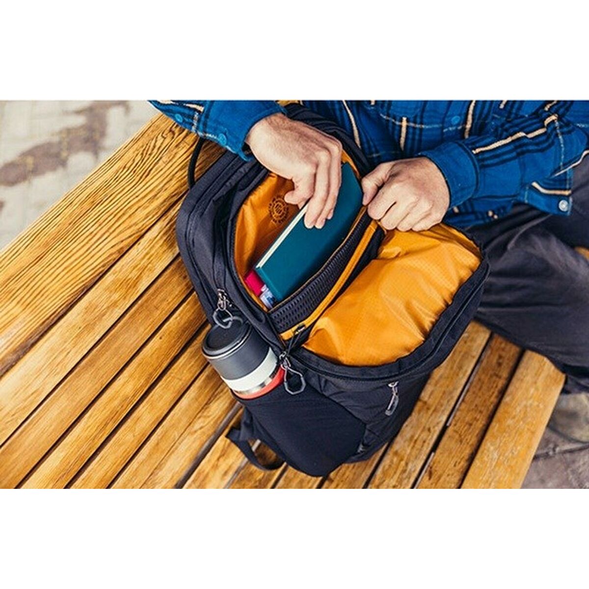 Mochila Deportiva Gregory 150945-6404 Negro 28 L