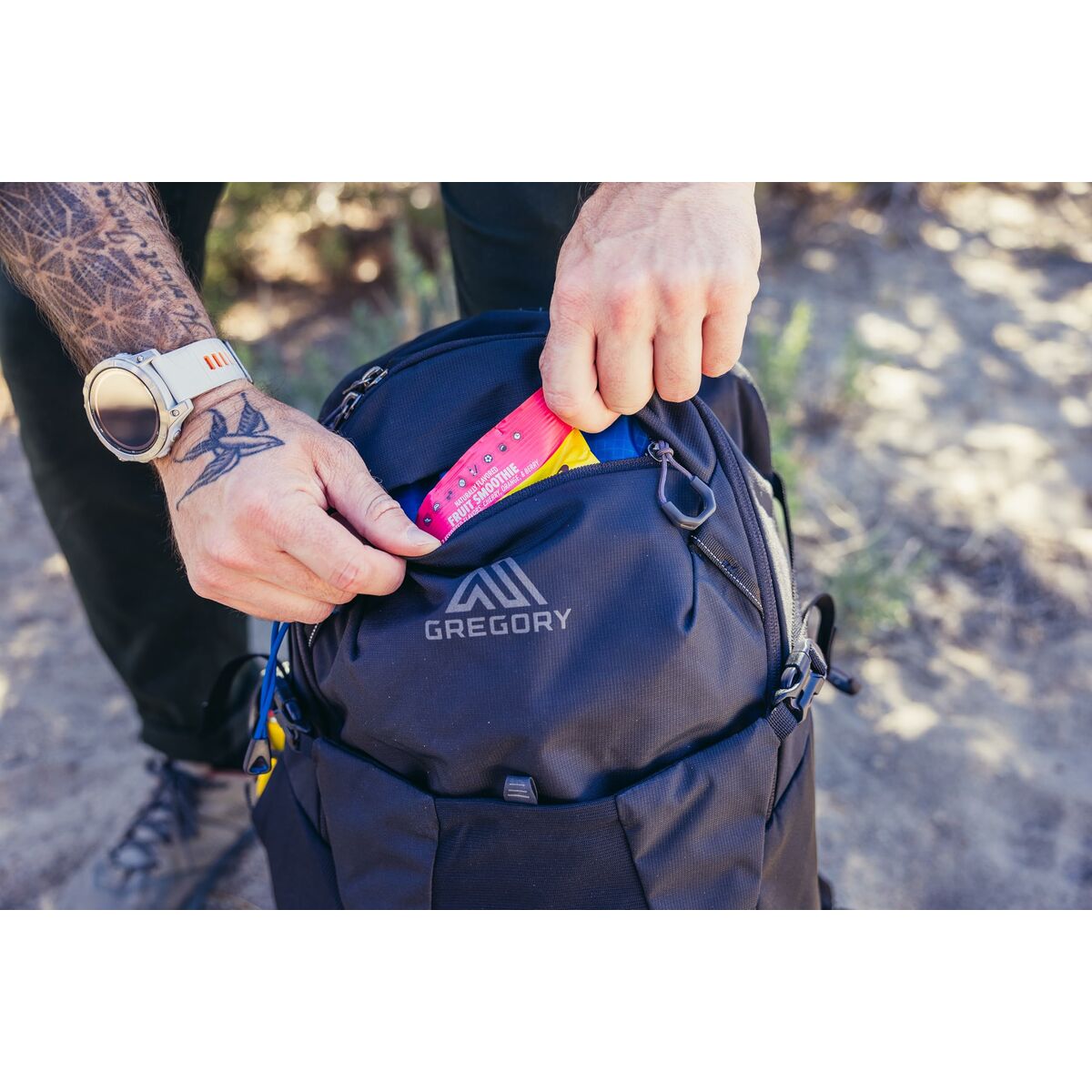 Mochila Deportiva Gregory 153039-A543 Negro 24 L