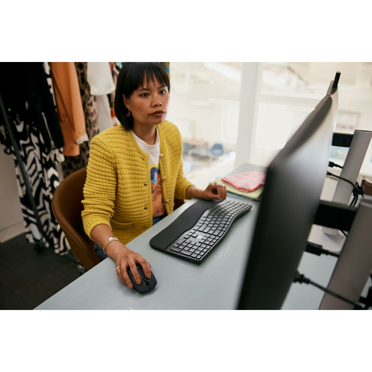 Ratón Bluetooth Inalámbrico HP 8T6M3AA Negro 4000 dpi