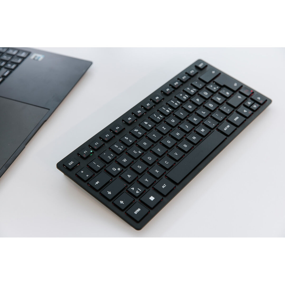 Teclado Cherry KW 9200 MINI Qwerty Español Negro