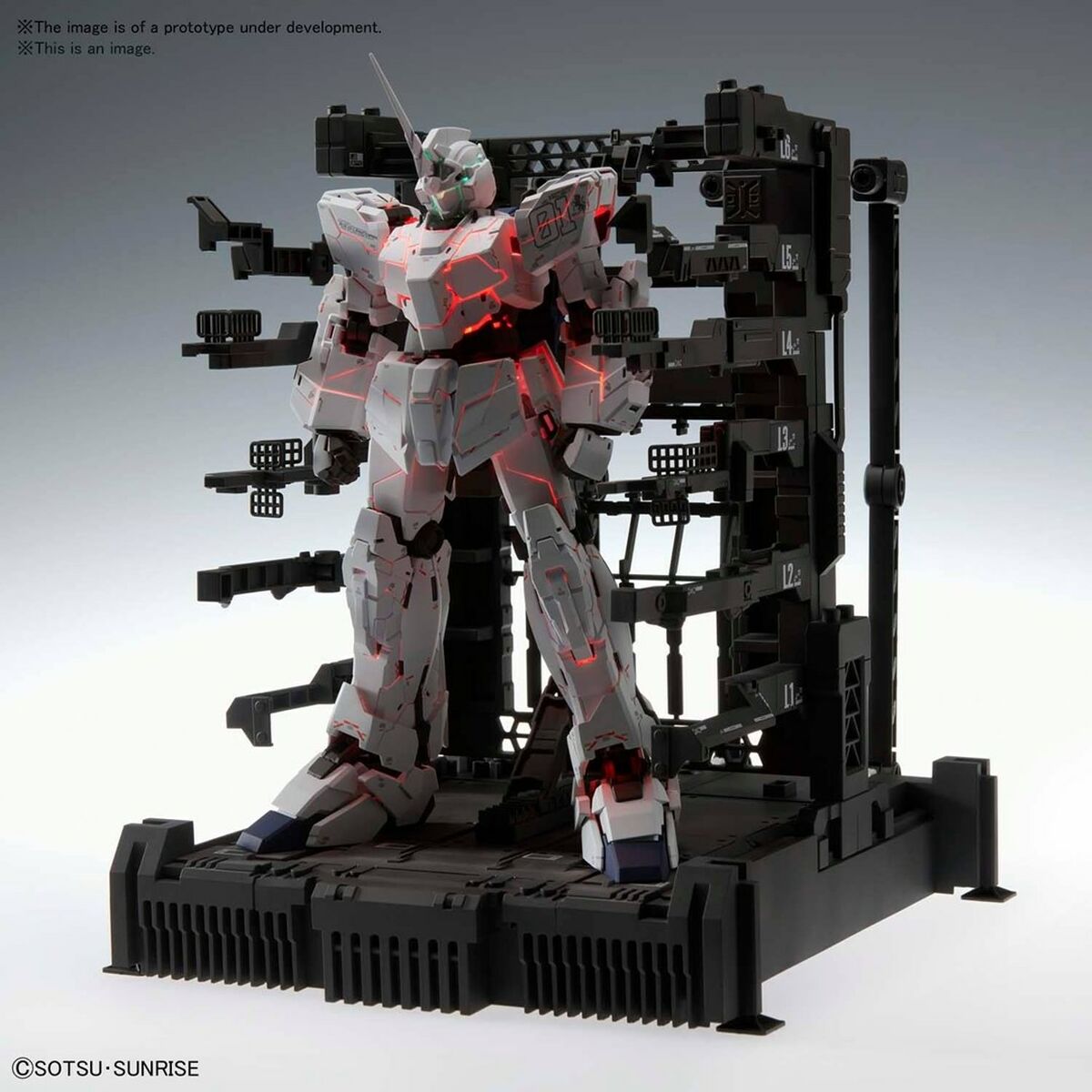 Figura Articulada Bandai GUN60277