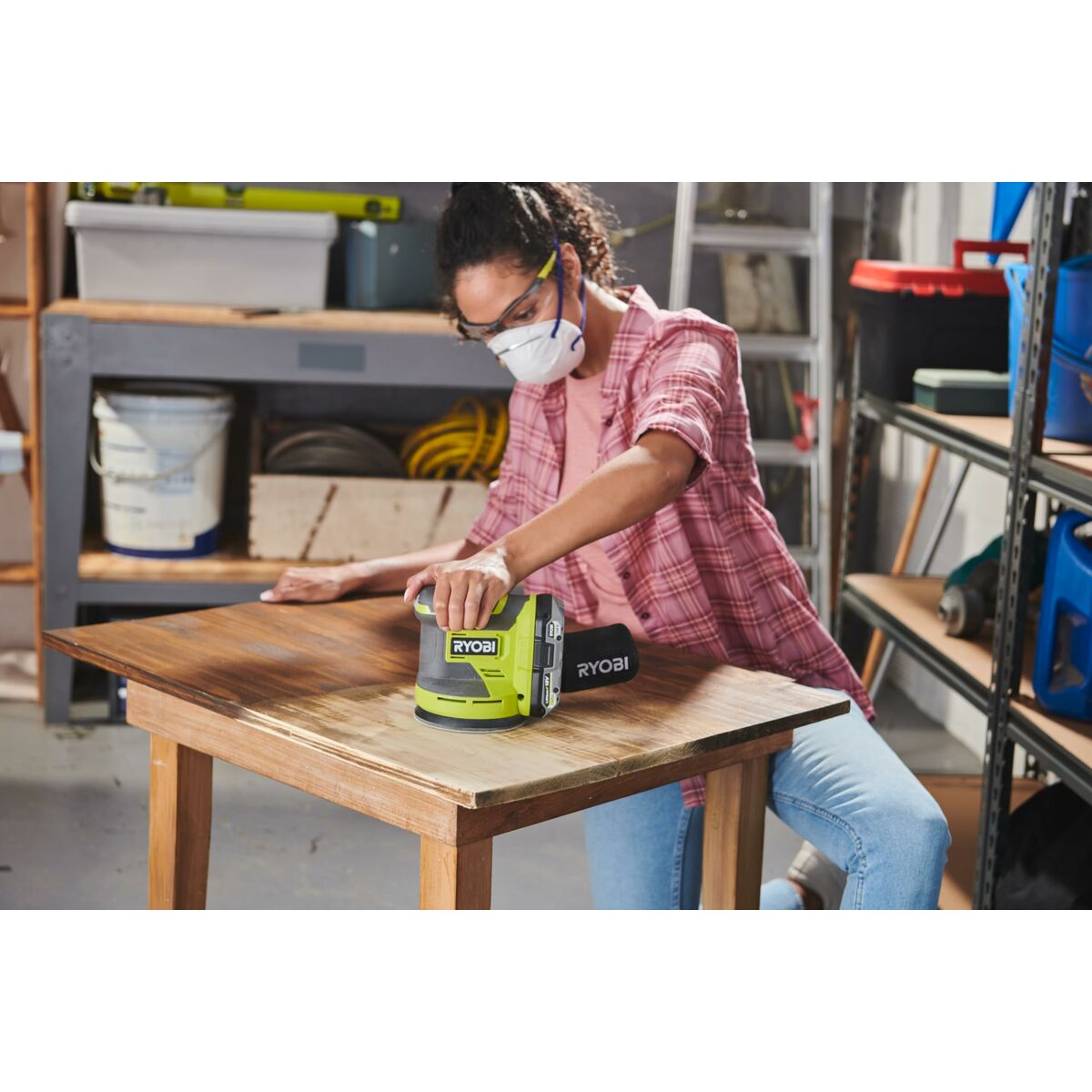 Lijadora excéntrica Ryobi 5133005393 18 V