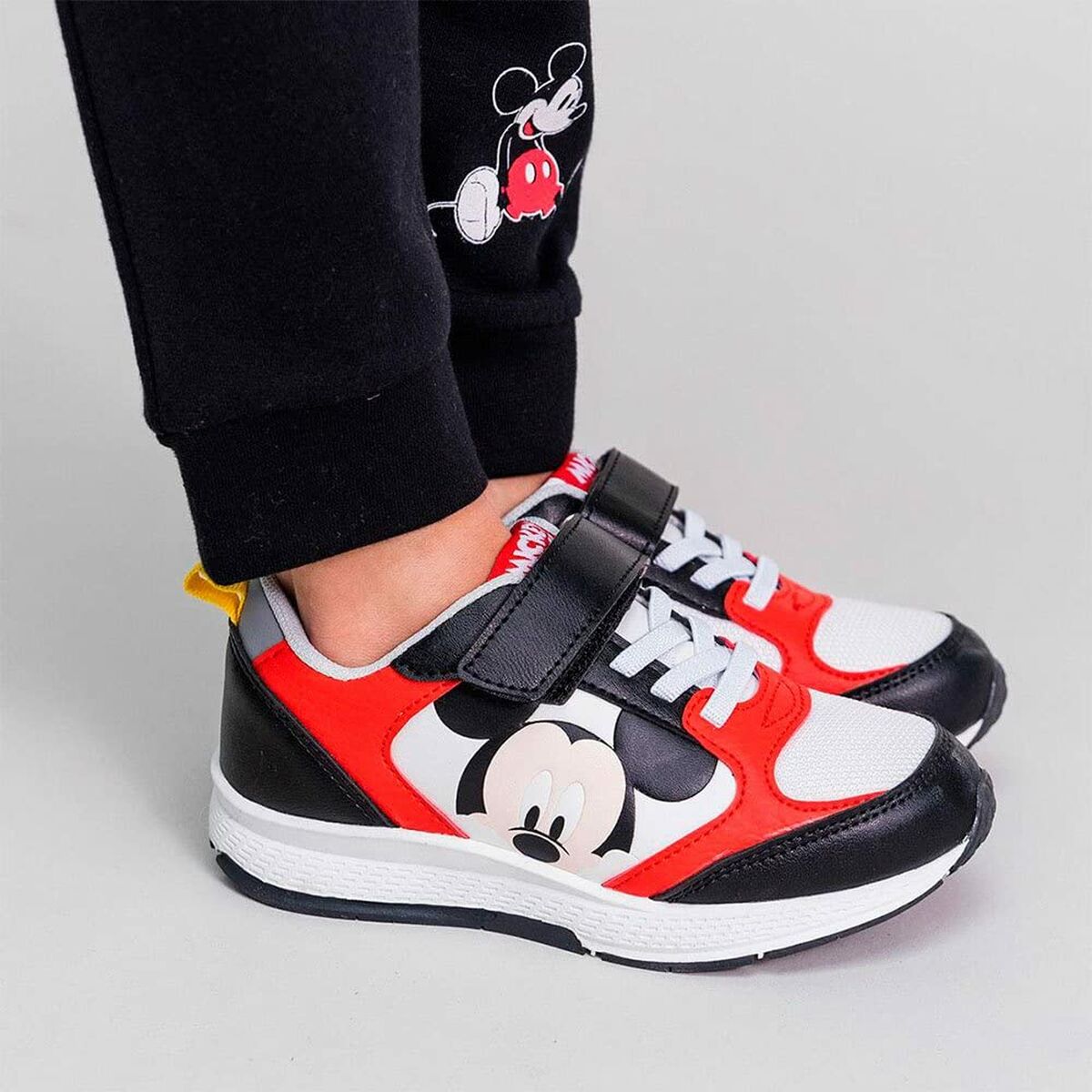Zapatillas Deportivas Infantiles Mickey Mouse Negro Rojo 27