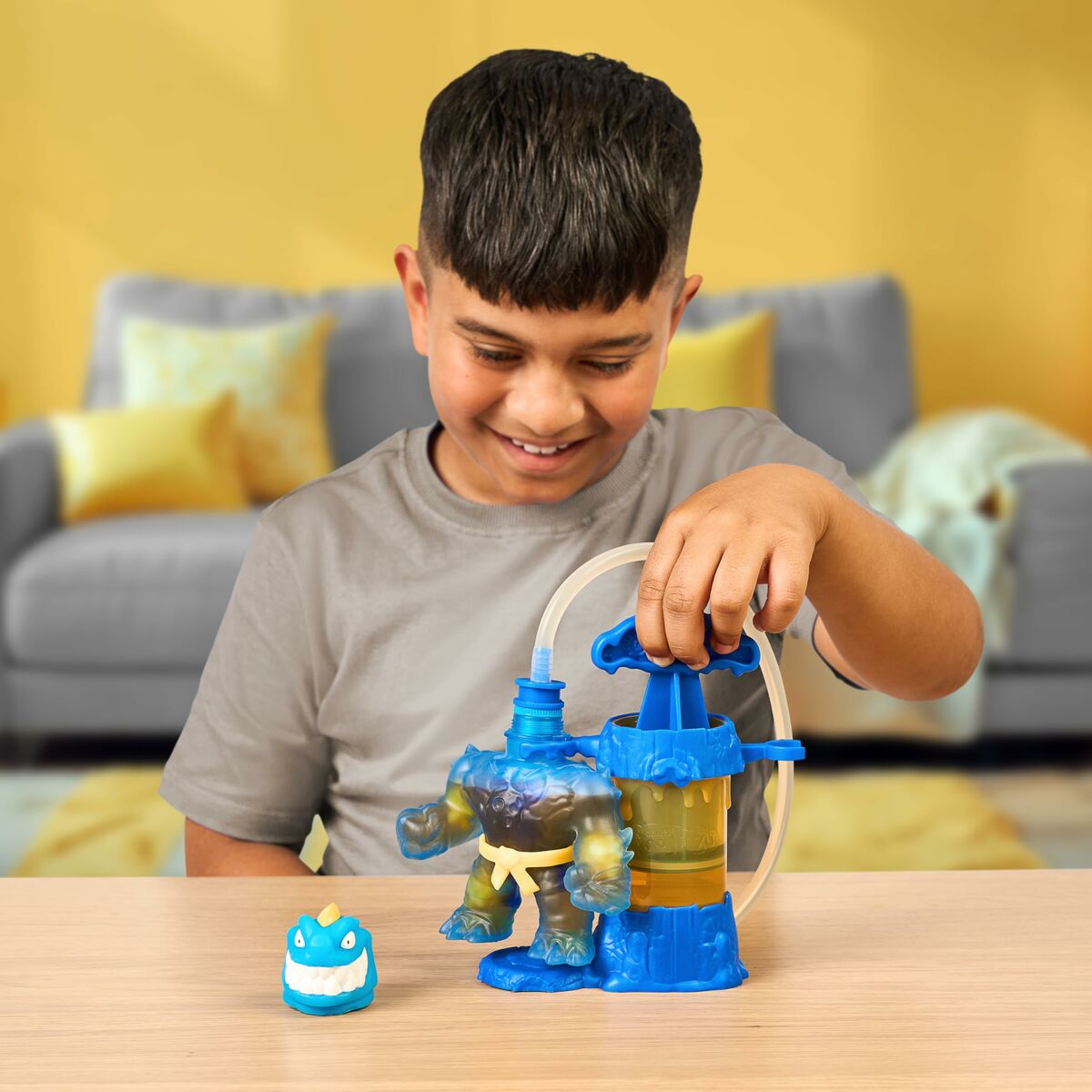 Figura de Acción Goo Jit Zu