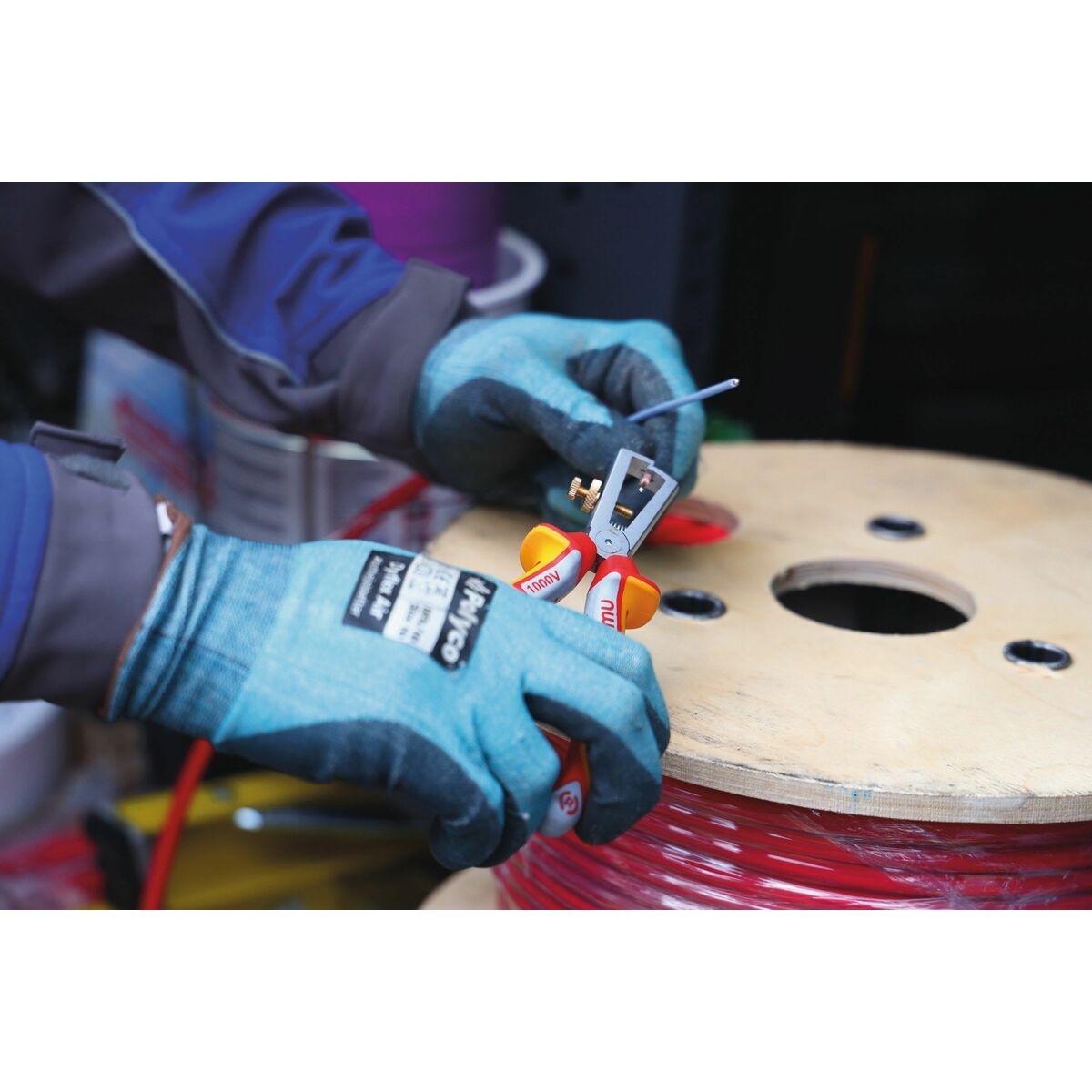 Alicates pelacables NWS 16 cm