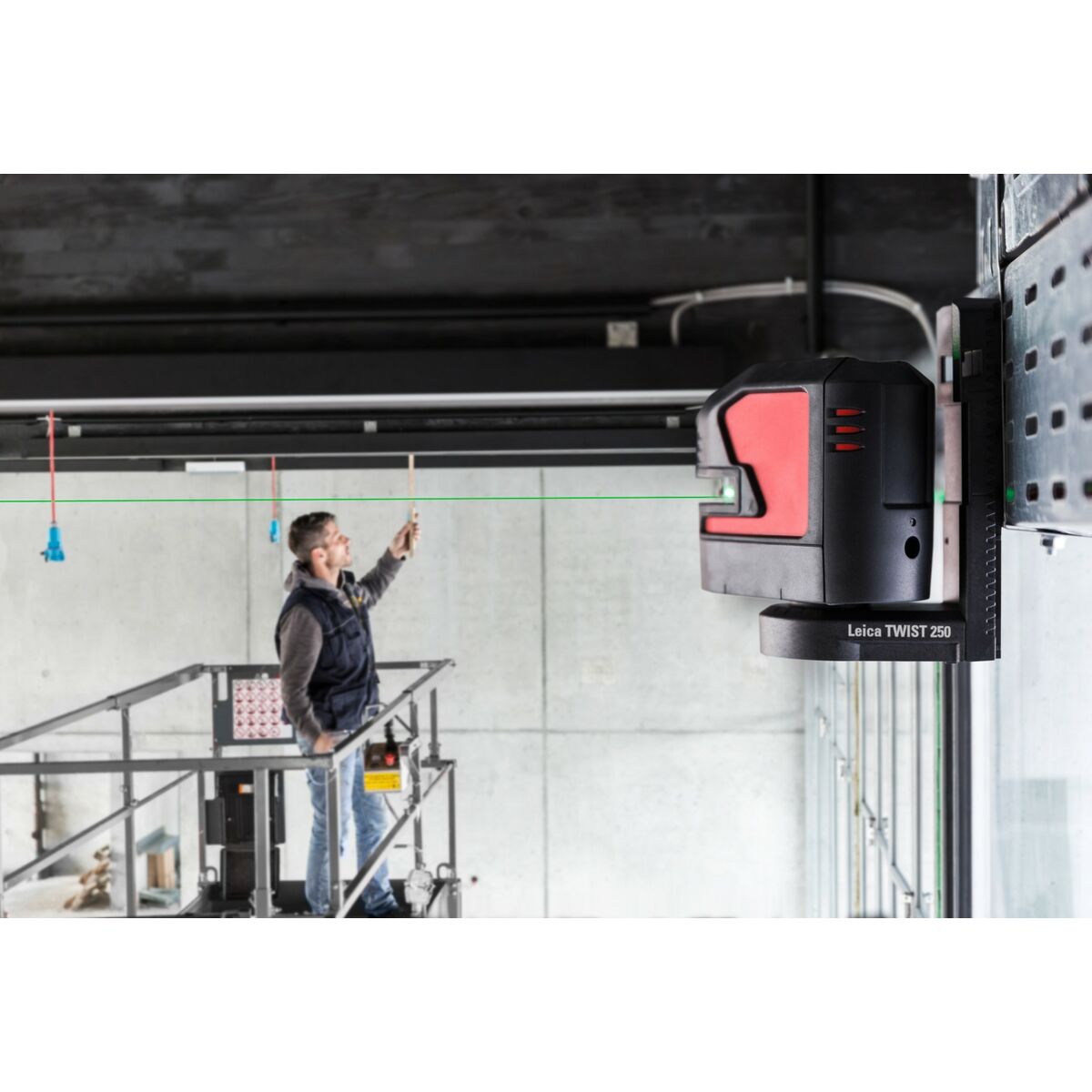 Nivel láser de líneas Leica Geosystems L2Gs