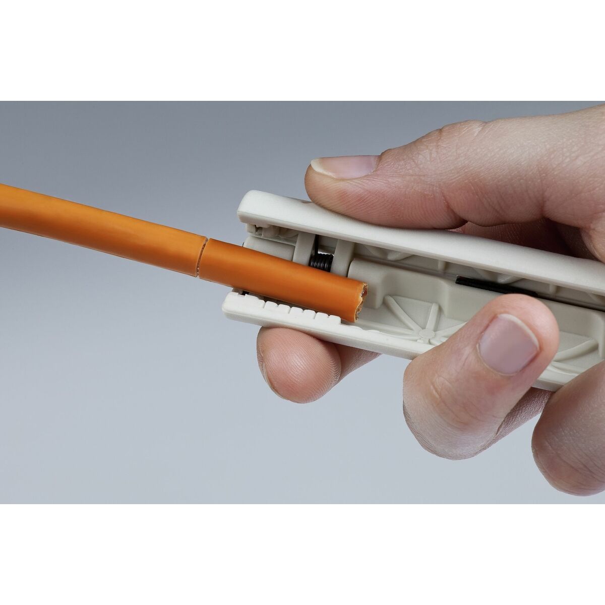 Pelacables JOKARI No.1-Cat