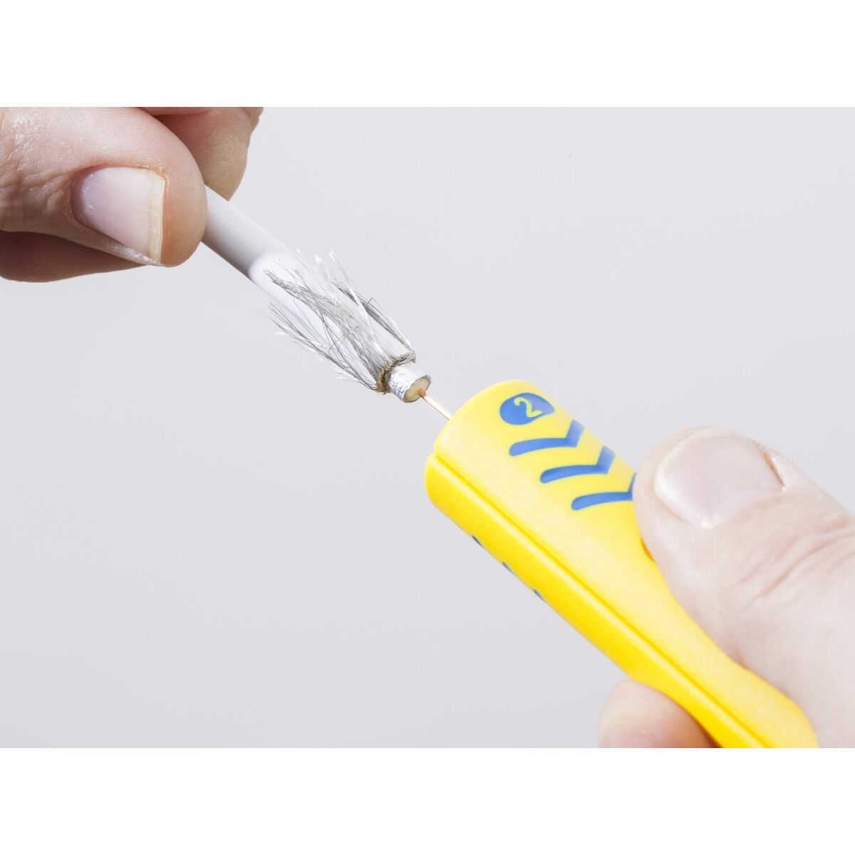 Pelacables JOKARI Secura Coaxi No. 1