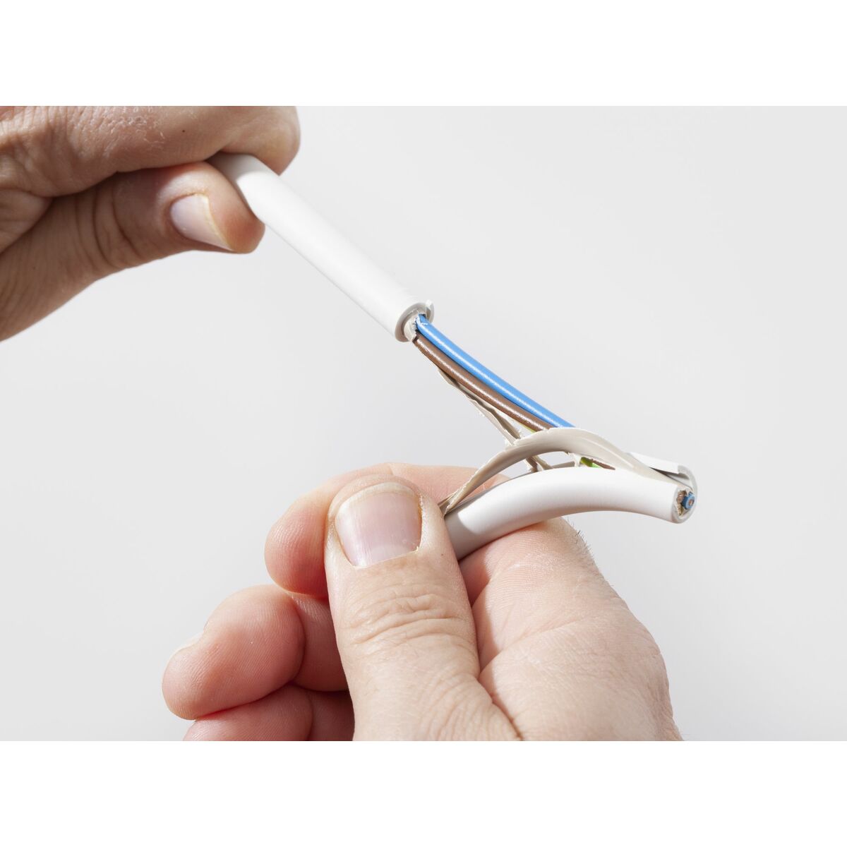 Pelacables JOKARI Standard Nº 28H