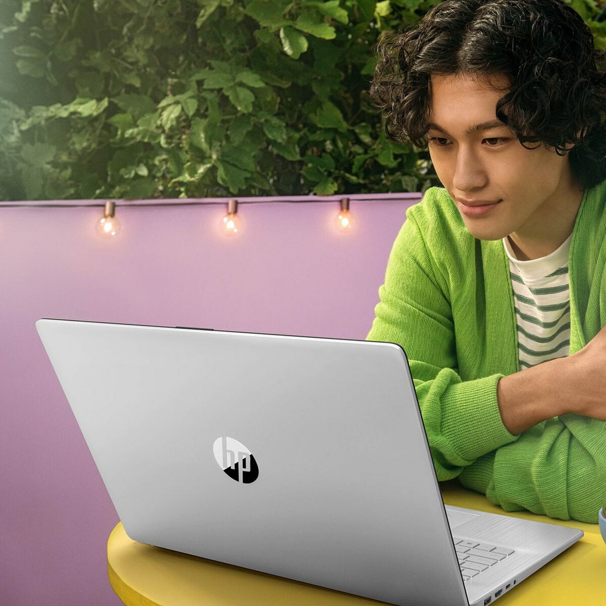 Laptop HP 9Q392EA 17,3" AMD Ryzen 7 7730U 16 GB RAM 512 GB SSD