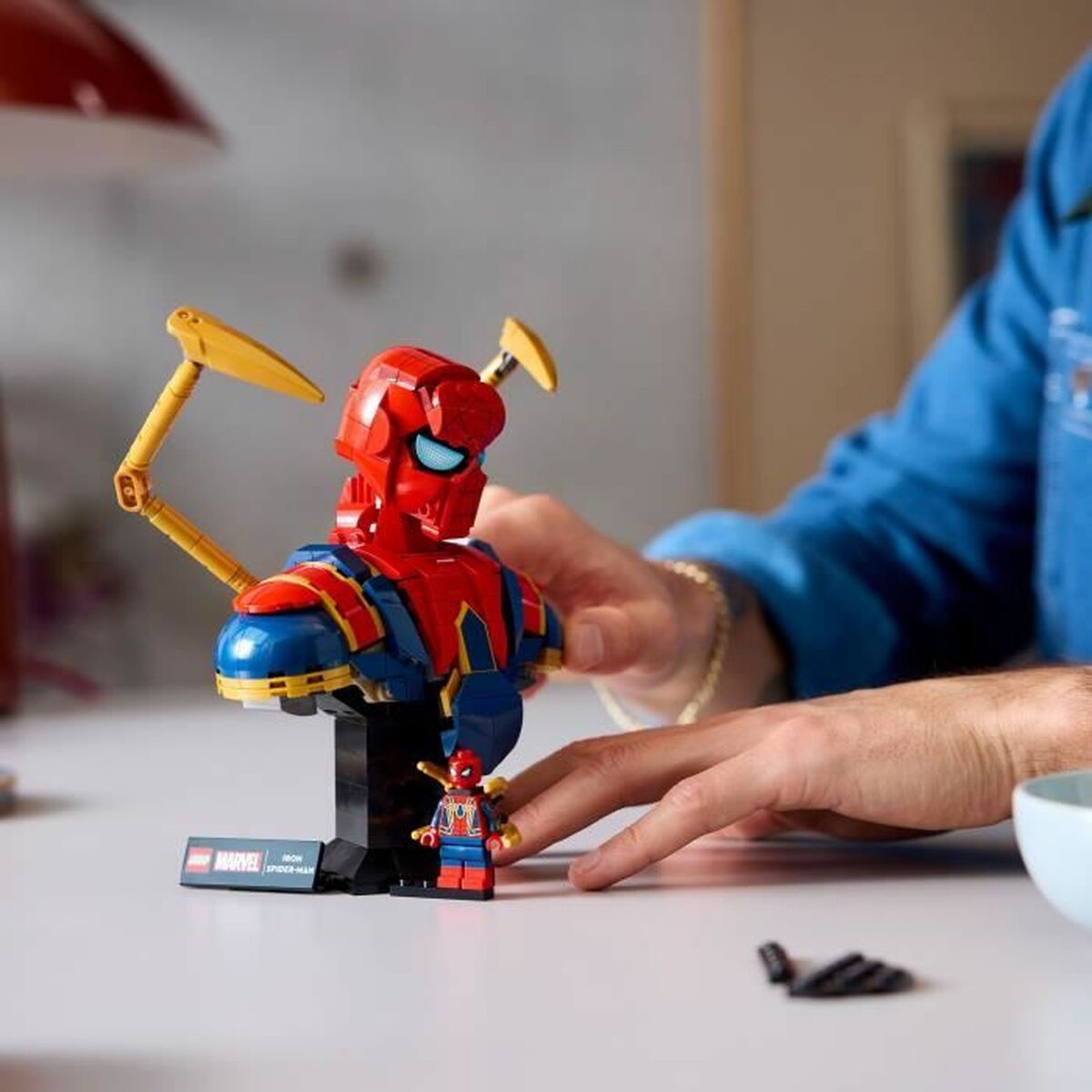 Juego de Construcción Lego 76326 Iron Spider-Man Bust 379 Piezas