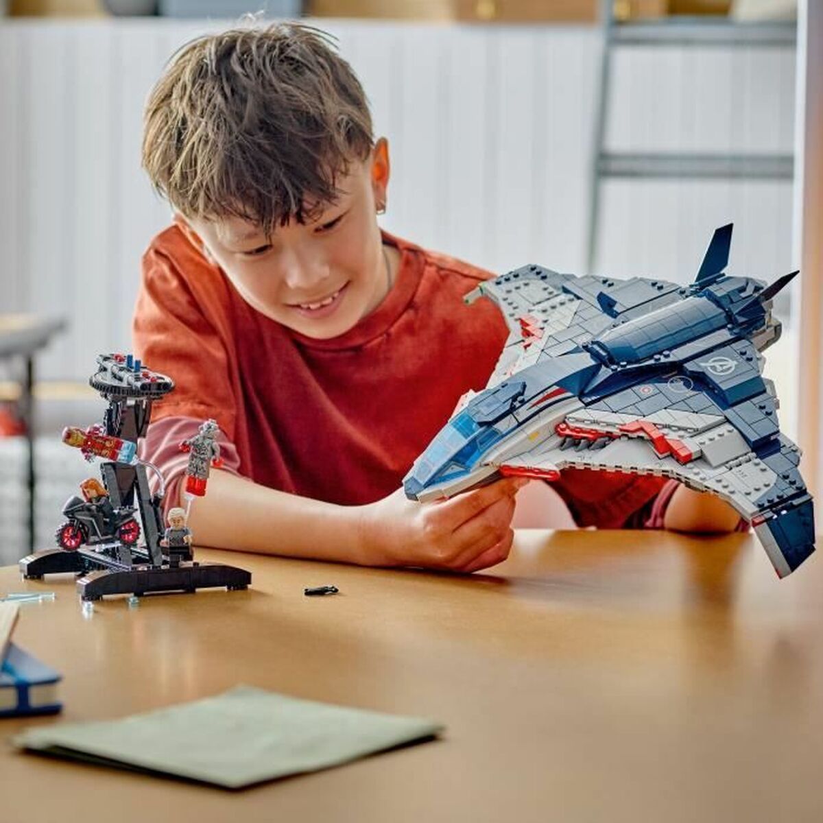 Juego de Construcción Lego 76325 Age of Ultron Quinjet 1131 Piezas