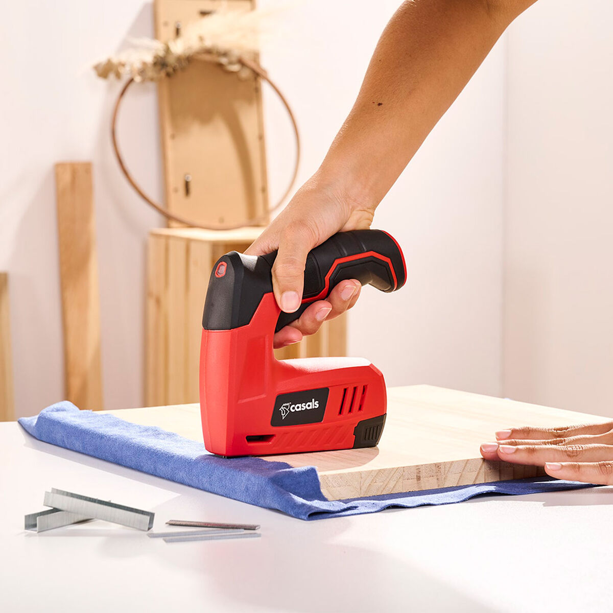 Clavadora-Grapadora Casals csg3620