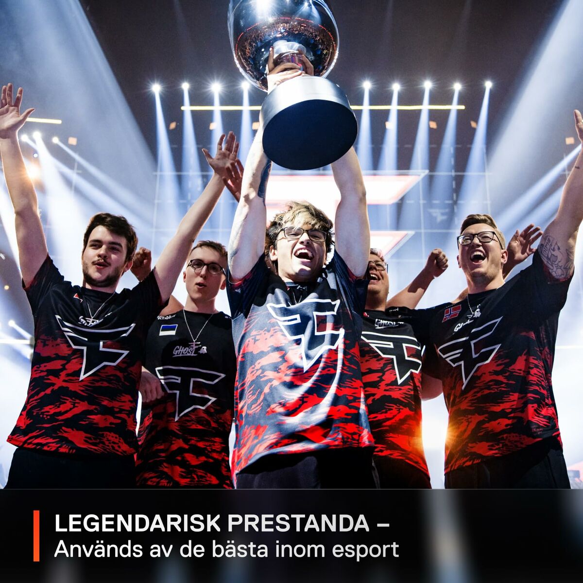 Auriculares con Micrófono SteelSeries Arctis Nova 7P Blanco