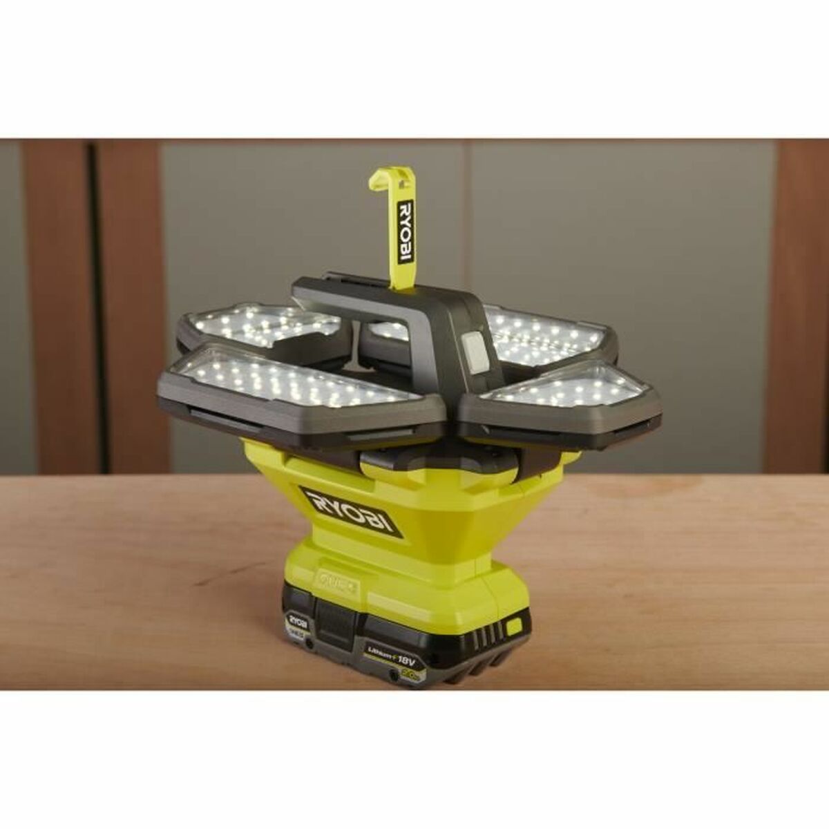 Foco LED Ryobi 360° 500 lm Verde Gris