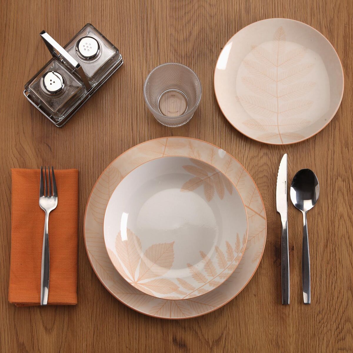 Vajilla Versa Aylen Beige Porcelana 18 Piezas