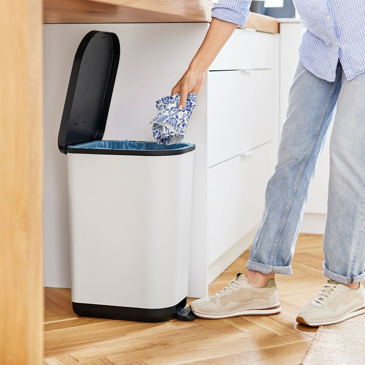 Cubo de Basura con Pedal Rotho Ribo White Blanco Plástico 35 L