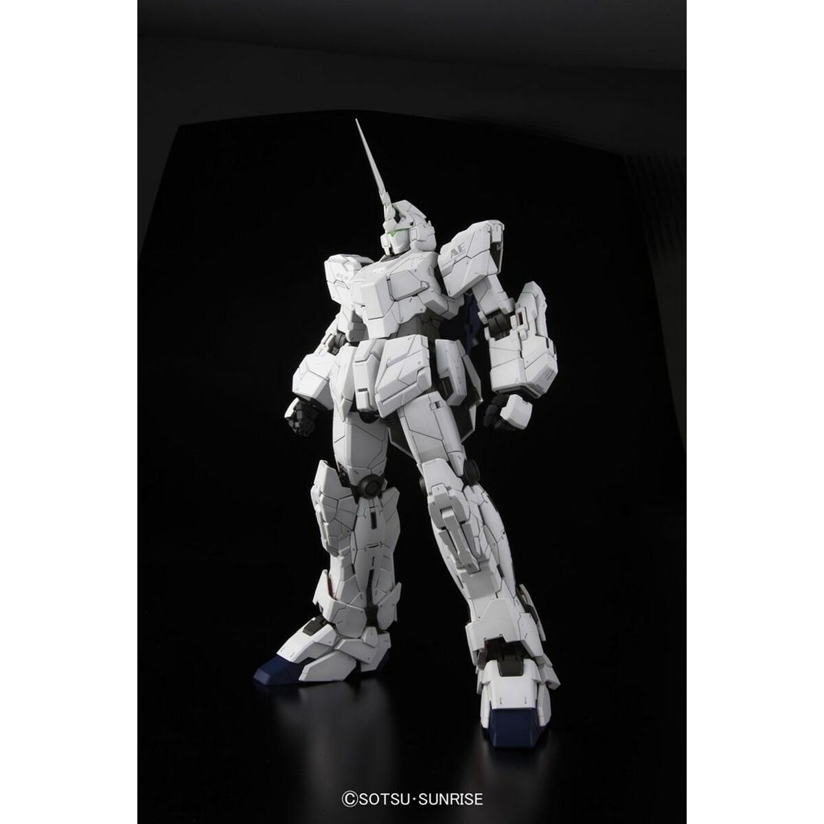 Figura de Acción Bandai PG 1/60 UNICORN GUNDAM Animación y anime