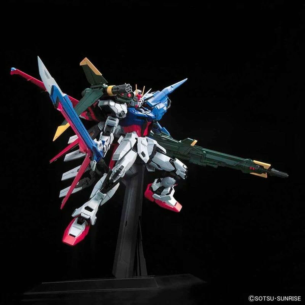 Figura Coleccionable Bandai PG 1/60 PERFECT STRIKE GUNDAM