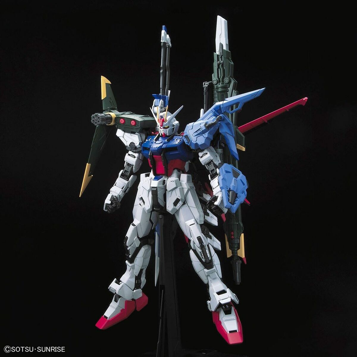 Figura Coleccionable Bandai PG 1/60 PERFECT STRIKE GUNDAM
