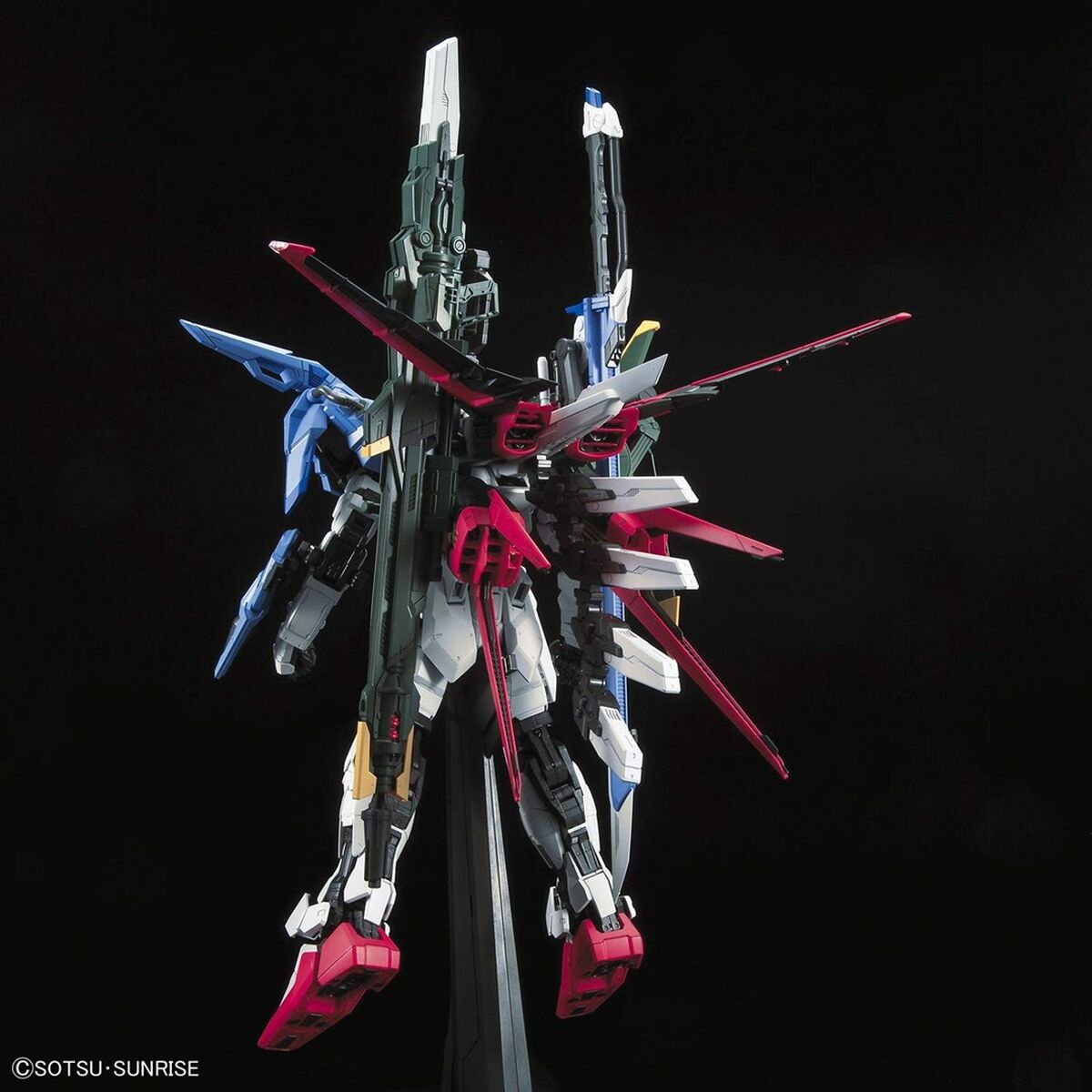 Figura Coleccionable Bandai PG 1/60 PERFECT STRIKE GUNDAM