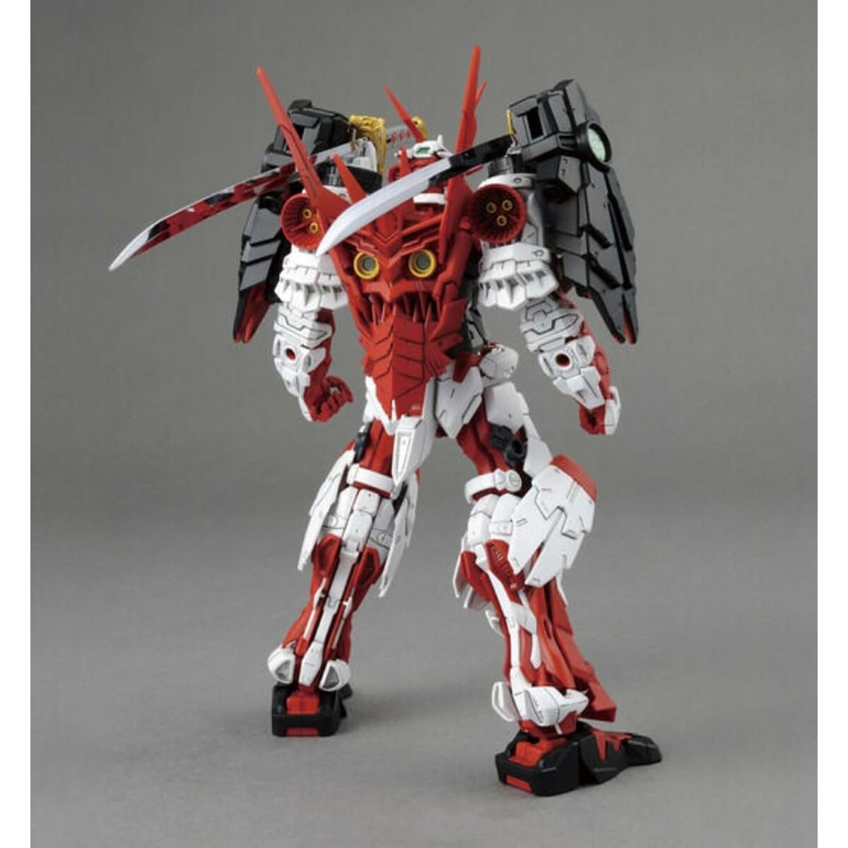 Figura Coleccionable Bandai MG 1/100 SENGOKU ASTRAY GUNDAM BL