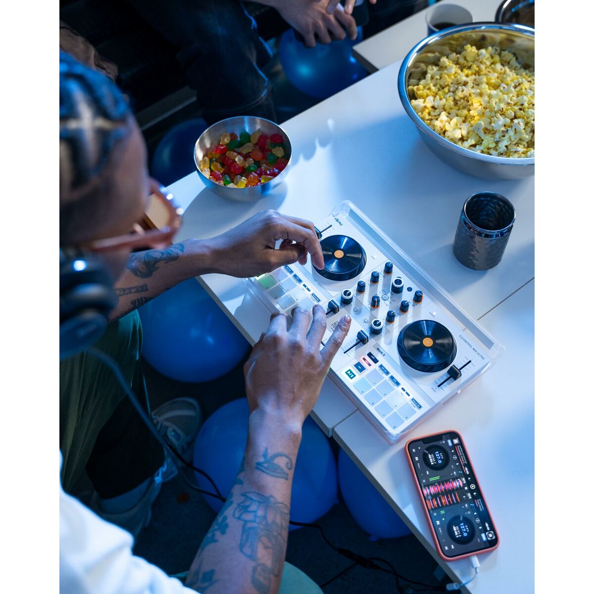 Controladora DJ Hercules 4780942