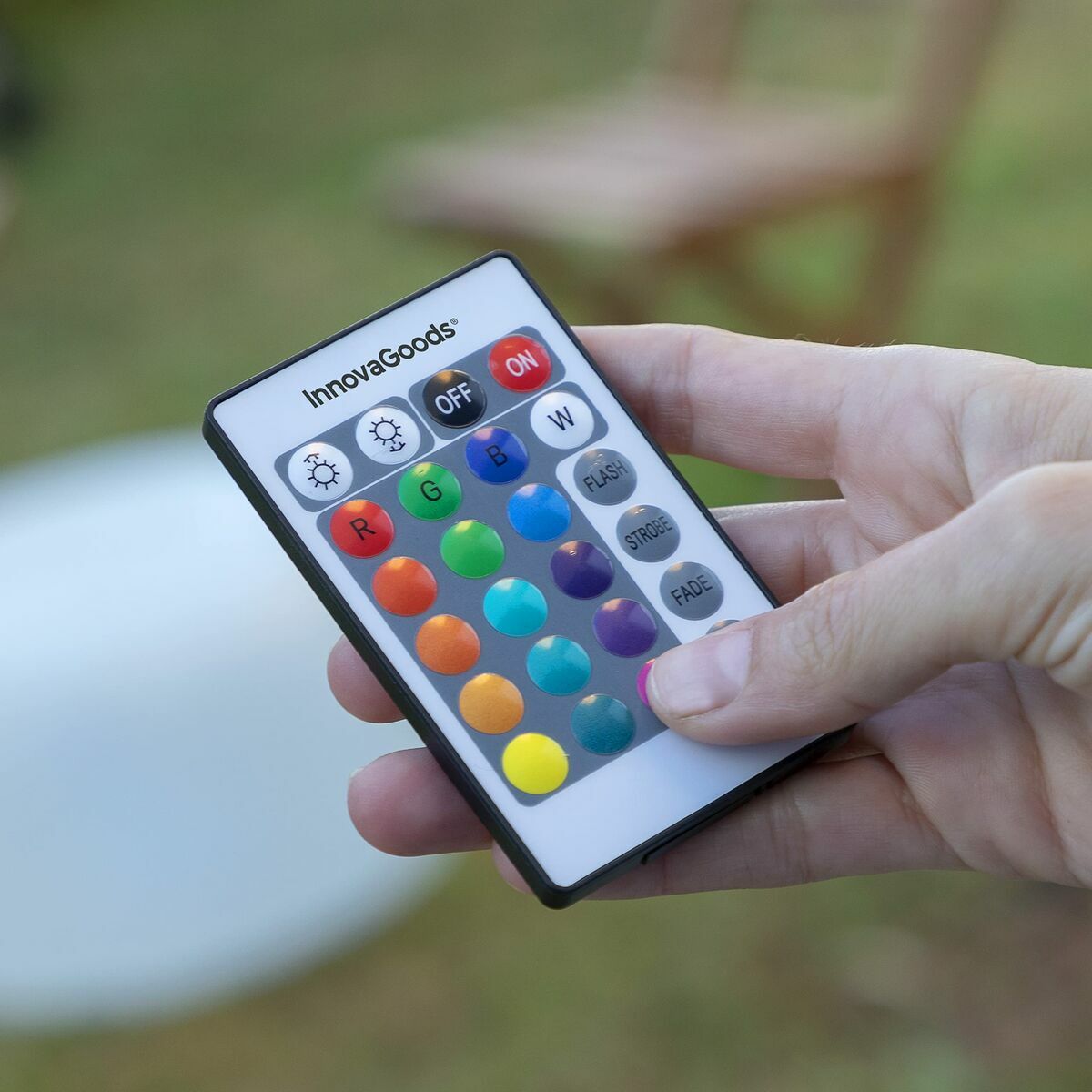 Asiento Hinchable con LED Multicolor y Mando a Distancia InnovaGoods Blanco (Reacondicionado A)