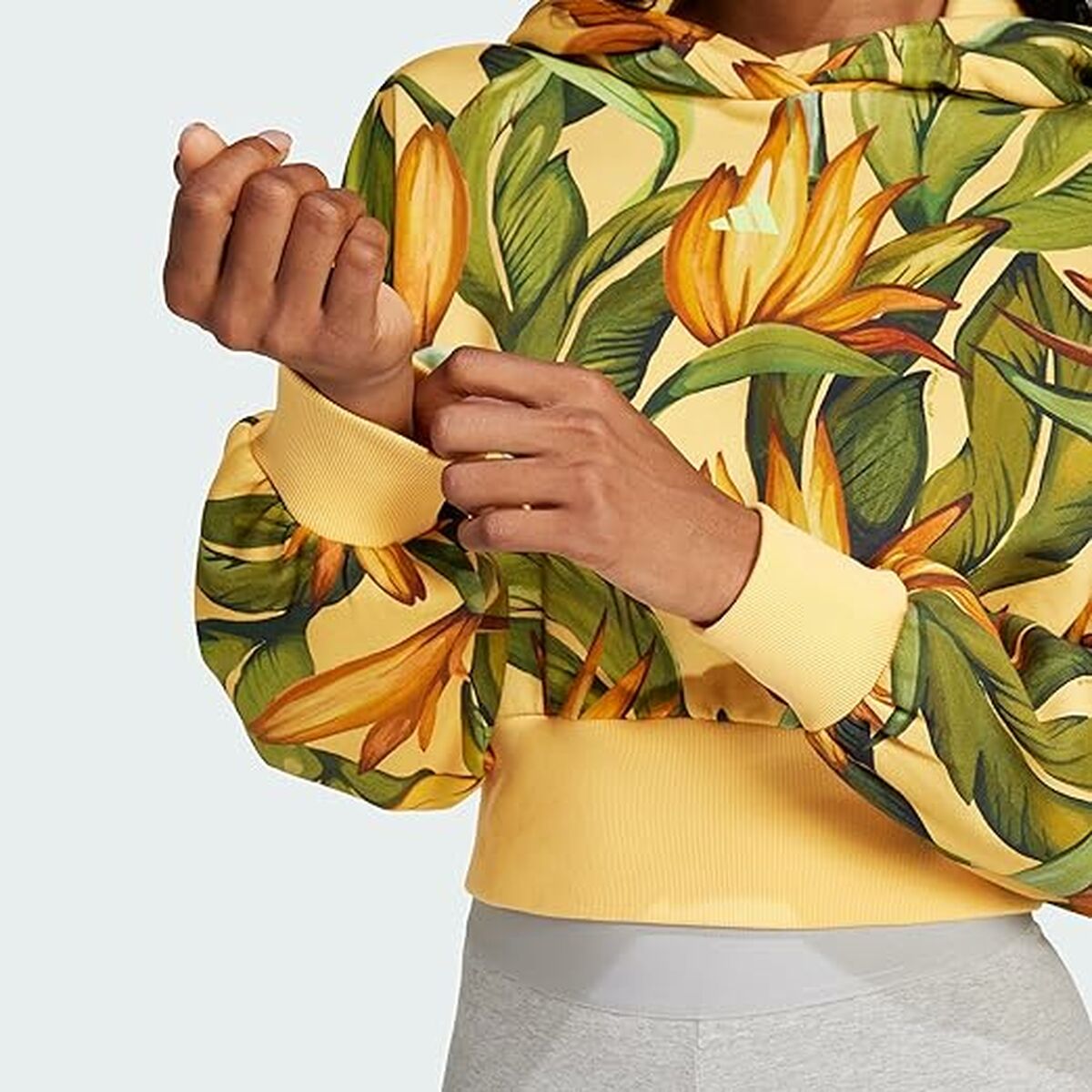 Sudadera con Capucha Mujer Adidas FARM HOODIE JD6282 Amarillo