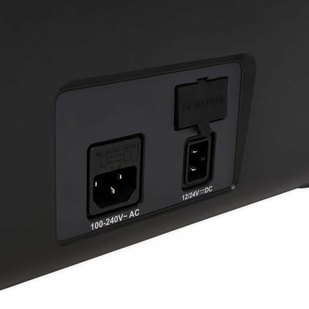 Nevera Portátil Dometic Negro Beige