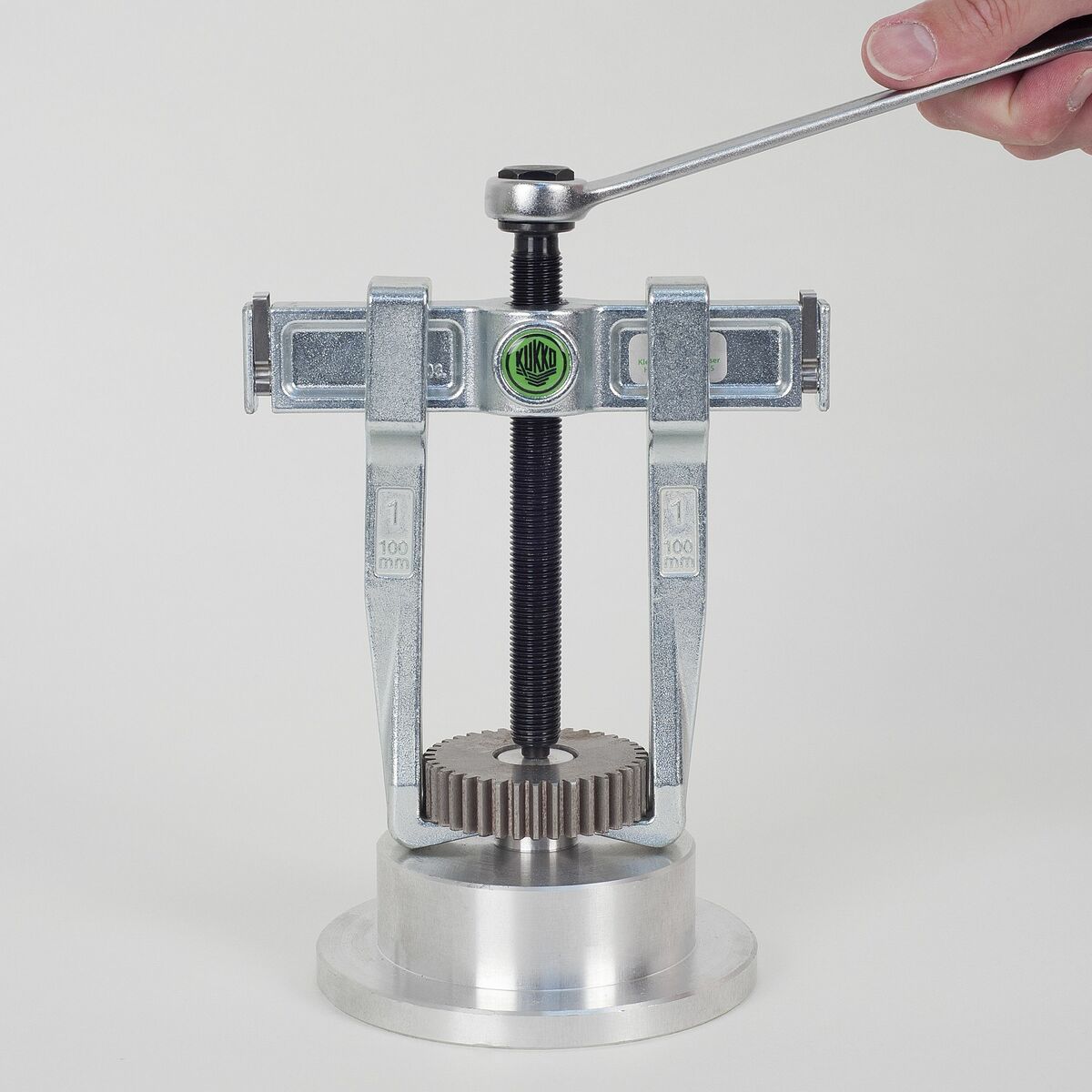 Extractor de rodamientos KUKKO 100 x 100 mm 2 Patas