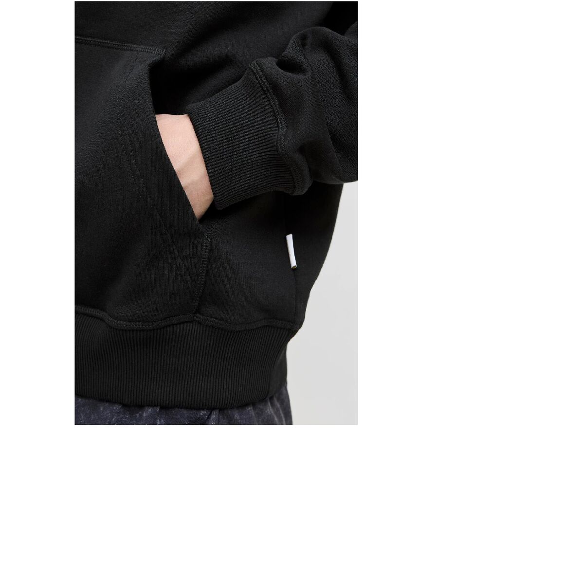 Sudadera con Capucha Hombre Jack & Jones JORNORREBRO EMB SWEAT HOOD NOOS 12282861 Negro