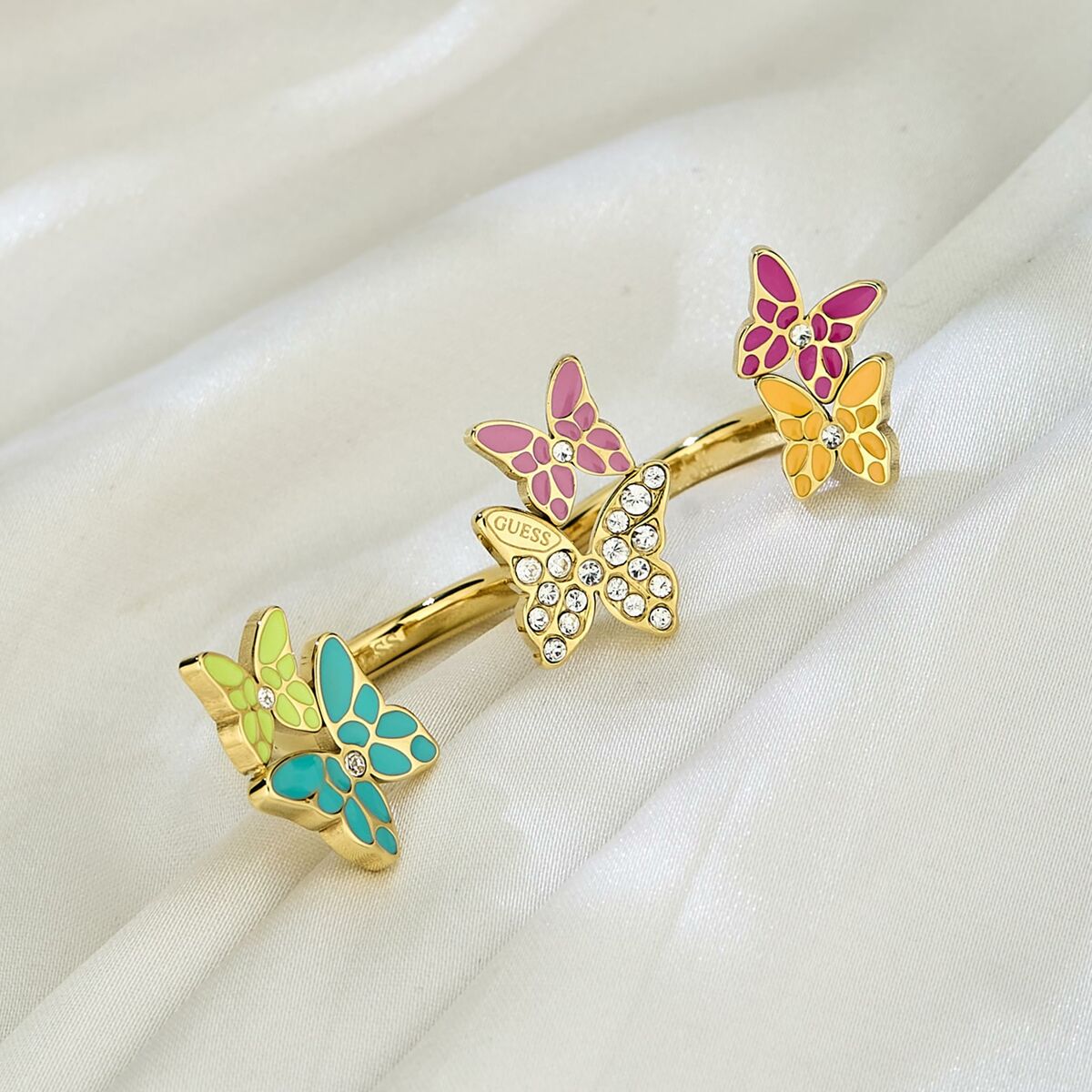 Llavero Guess JUBR04094JWYGMC54