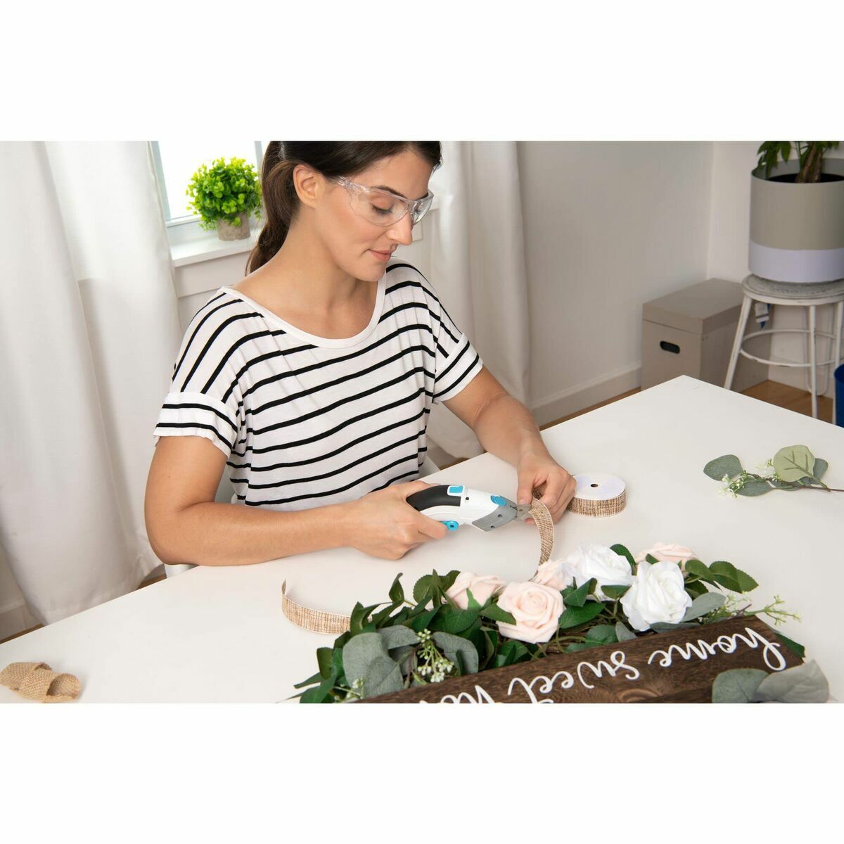 Tijeras Black & Decker bcsc115-xj