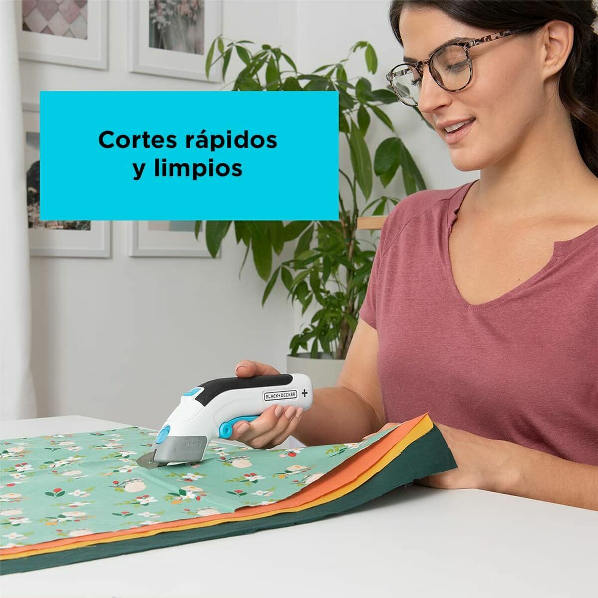 Tijeras Black & Decker bcsc115-xj