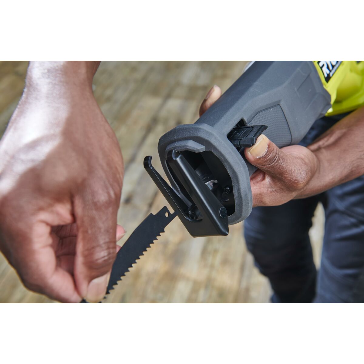 Sierra de Calar Ryobi 3000 rpm 18 V