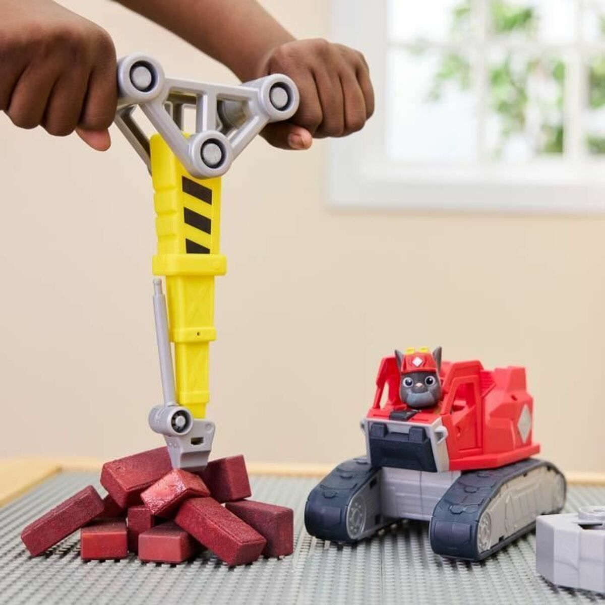 Figura de Acción Spin Master Rubble