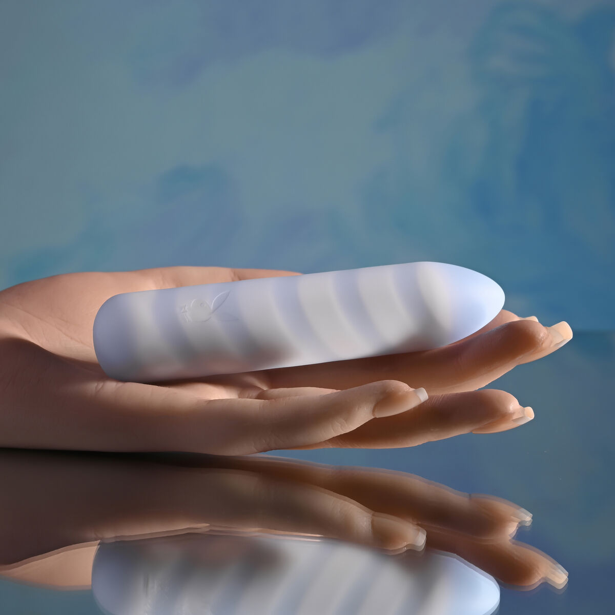 Vibrador Evolved Playboy Azul Blanco