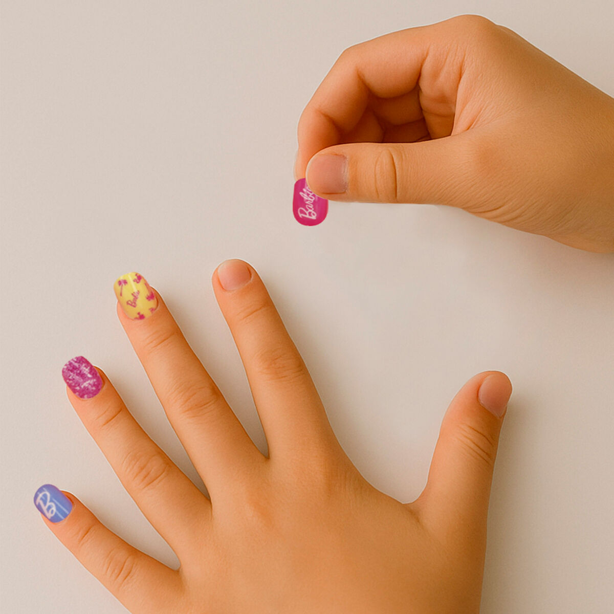 Set de Maquillaje Infantil Barbie 9 x 1 x 9 cm